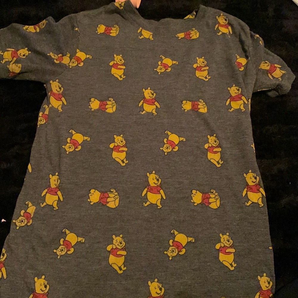 Selling cute Winnie Pooh shirt too smal for me now so yeah🌸💓